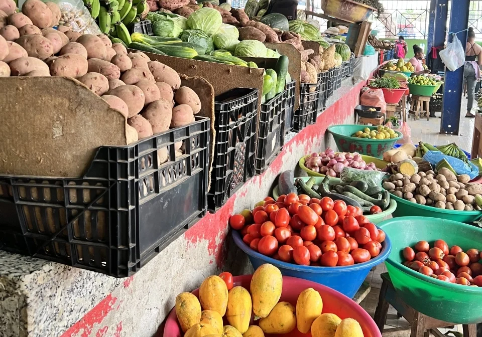 Frisches Gemüse auf dem Markt in Mindelo auf São Vicente, Kapverden
