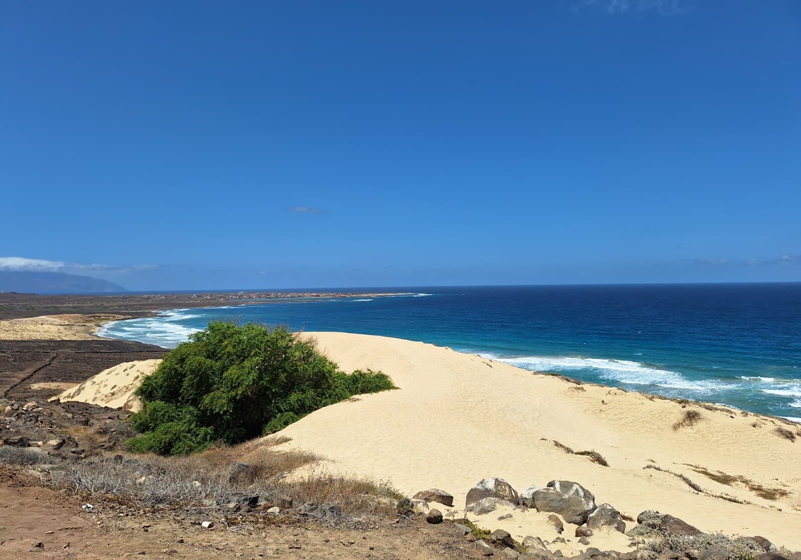 Aussicht auf die Dünen von Calhau auf der Insel São Vicente